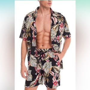 Mens Hawian floral swim trunks shorts with pockets in size medium